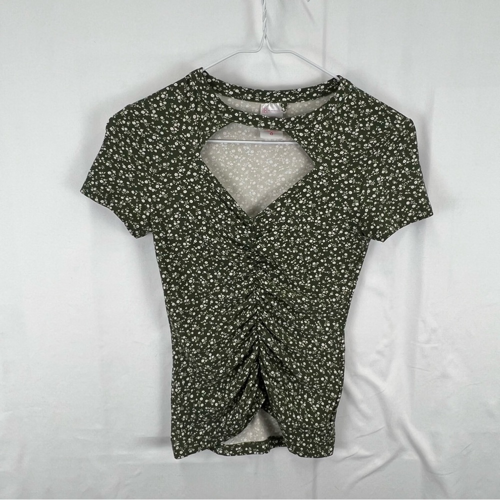 No Boundaries - XS - Green and White - Flowers - Women’s Top